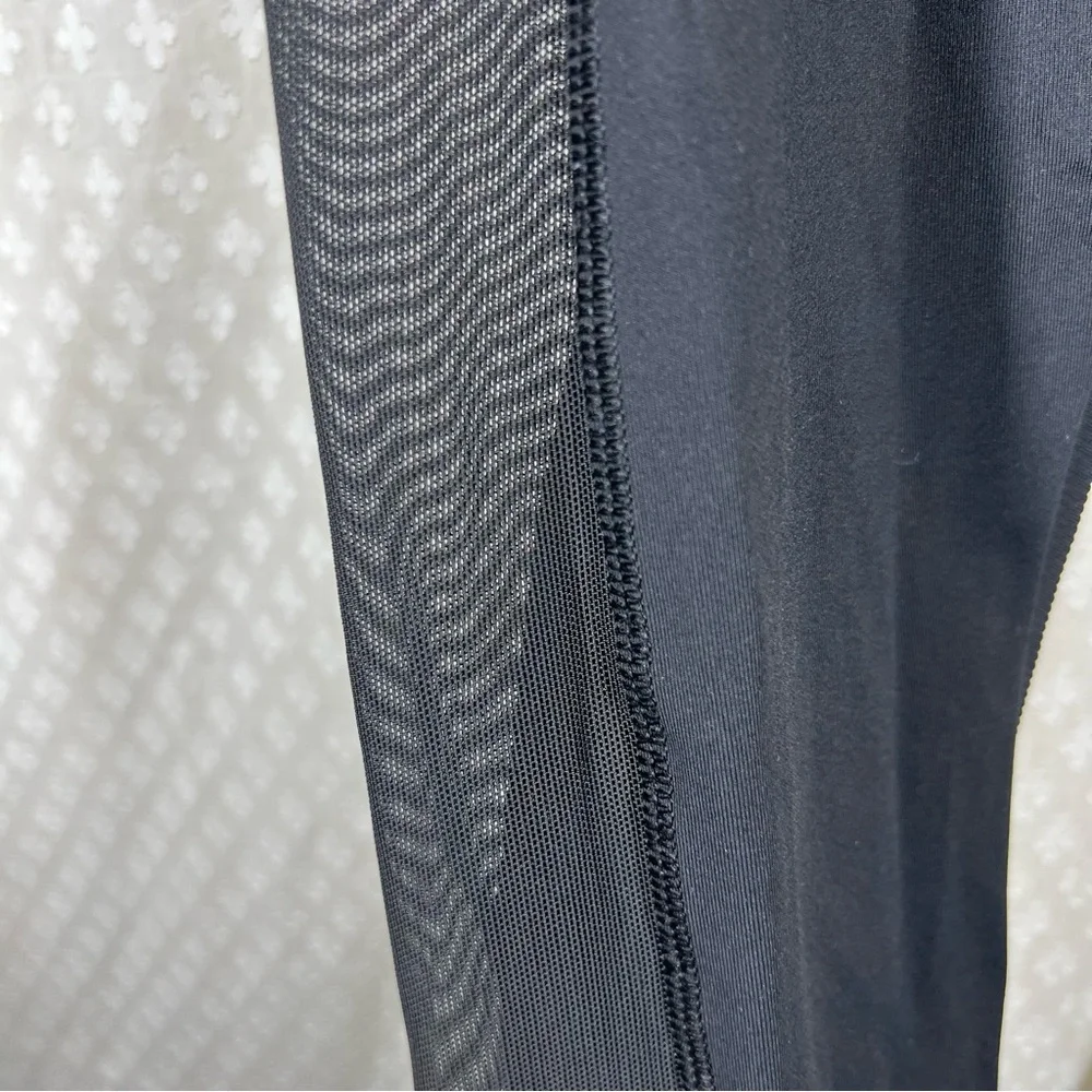 Lululemon Black High Rise Rib Mesh‎ Pocket Leggings